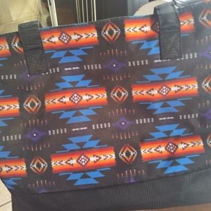 Really pretty bag with lots of color